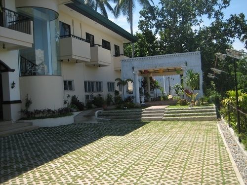 Davao Eagle Ridge Resort Zewnętrze zdjęcie